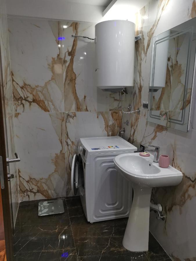 I&G Apartments コトル エクステリア 写真